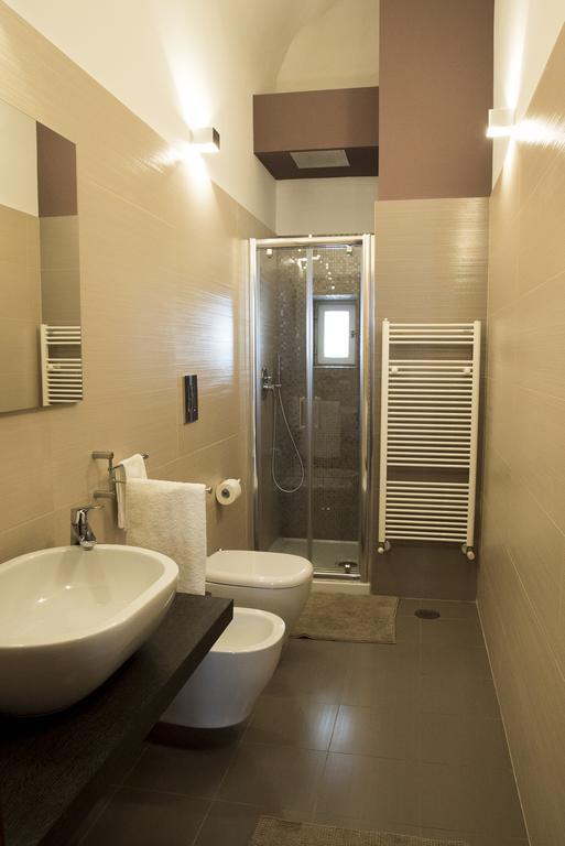 B&B Domus Garibaldi ซาแลร์โน ภายนอก รูปภาพ