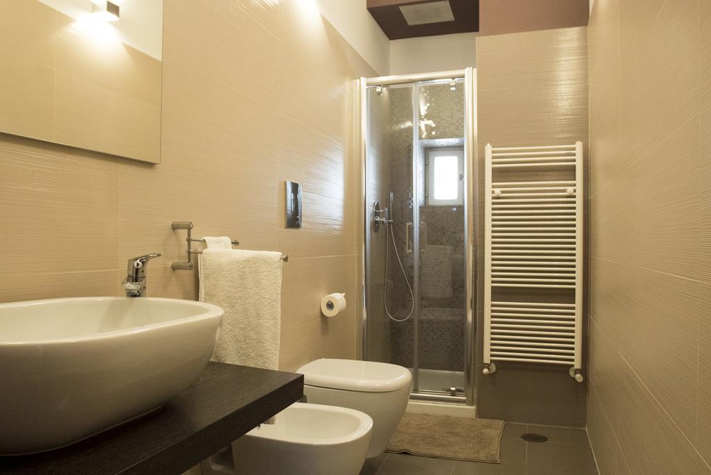 B&B Domus Garibaldi ซาแลร์โน ภายนอก รูปภาพ