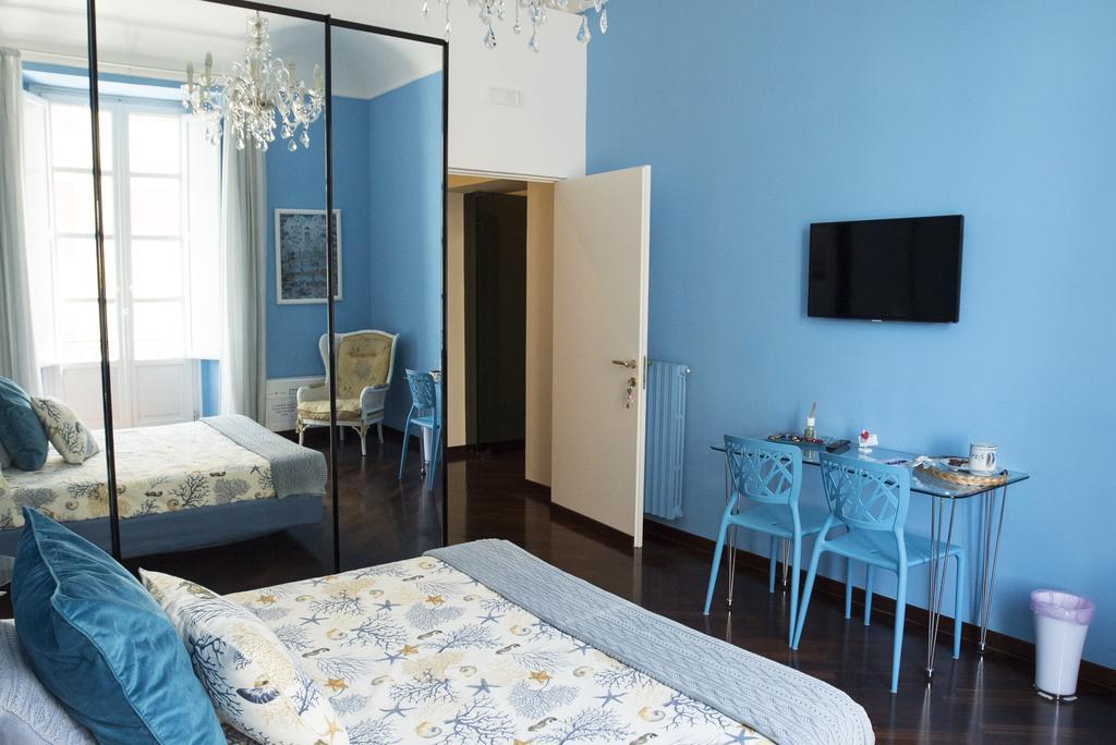 B&B Domus Garibaldi ซาแลร์โน ภายนอก รูปภาพ