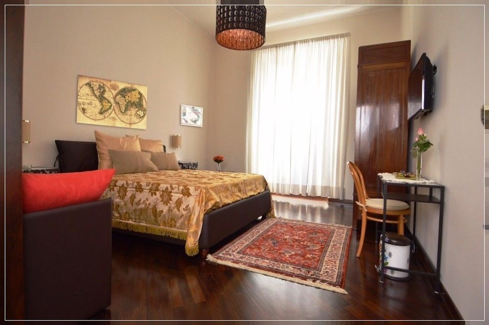 B&B Domus Garibaldi ซาแลร์โน ภายนอก รูปภาพ
